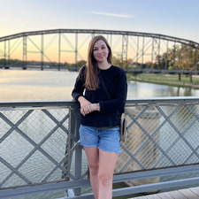 Alexandra (birdyreads)