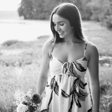 caroline nicole