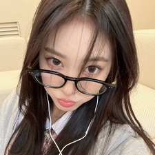 nyenya ໒꒱ ˚⁎⁺˳ .