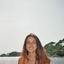 Inês F.