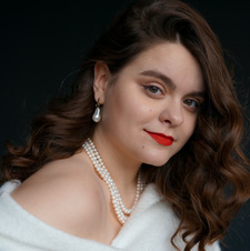 Карина Стеценко