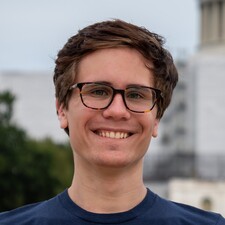 Roman Hauksson-Neill