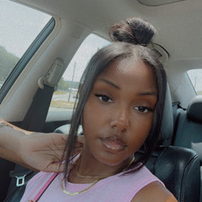 Armani Wells ᥫ᭡.