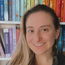 Christine BeHappyReadBooks