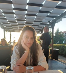 Мария Апостолова