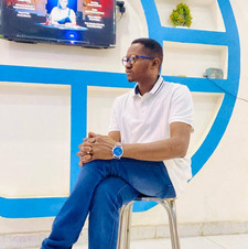 النعمان ادم النعمان