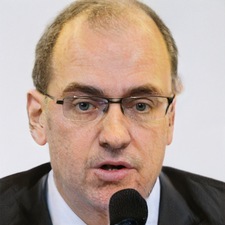 Elias Marinez