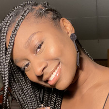 Nia