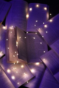 Ioana Reads