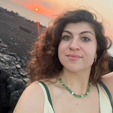Allysa Akhavan Whitebird