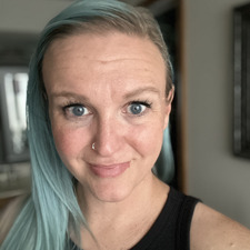 Tori Montgomery-Deneault