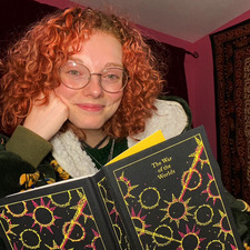 Heather Graham HappyHullaballoo