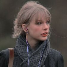 ⋆｡ﾟ☾｡ — s o l — ｡ ﾟ☾ ﾟ｡⋆