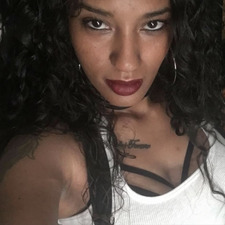 Yesenia Ray