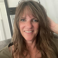 Lisa Dampier TB