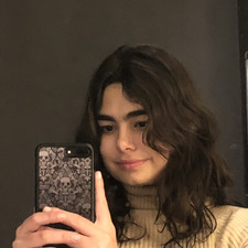 Alex (●´ω｀●)