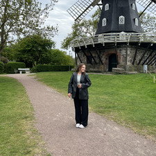 Julia Wilson