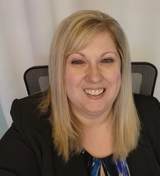 Curvy Girl Book Nerd   (Jen S)