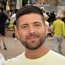 Alex González