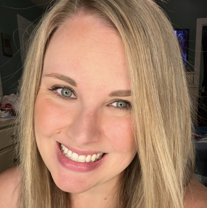Goodreads profile picture for @sunshiine