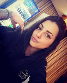 Моника Миленова