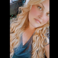 Nicolette Beering Post