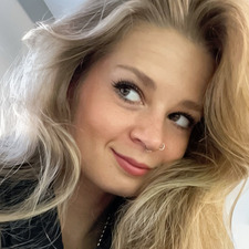 Lizzy Lewis