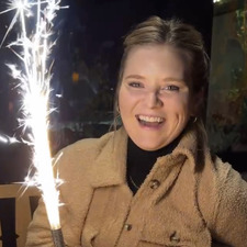 Lauren (runningonwords)