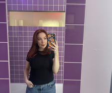 K G