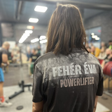 Éva Fehér