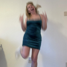 Tava Howell