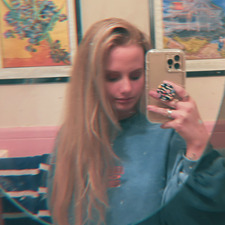 fiona &#x1f98b;