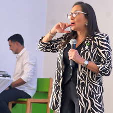 Reader yeli lanzilli 