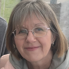 Tracey Squires