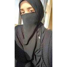 يمنىٰ عبدالمنعم