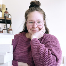Iris Thomas