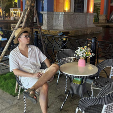 Эрдэнэбат Оюунболд