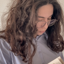 Sofia M Reads