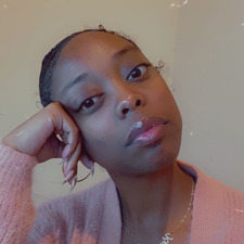 Kerilè (Read.WithKeri)