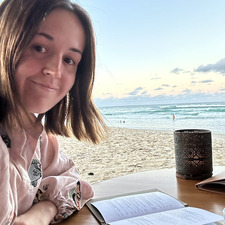 Jess reads more