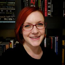 Maddy (maddys_needful_reads)