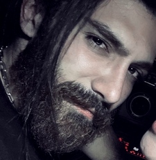 Amirhosein Aleavaz
