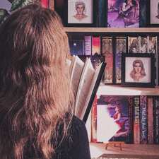 Bookverse By Luc