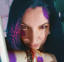 Victoria R. Currás