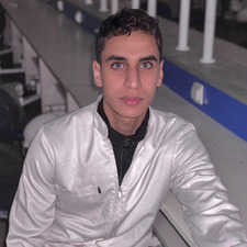 مصطفى النجار 