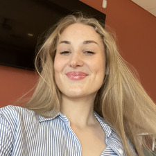 Lauren DeFoa
