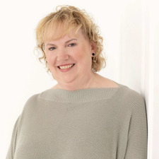 Heather Burns