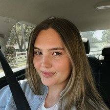 Chloe Comesanas