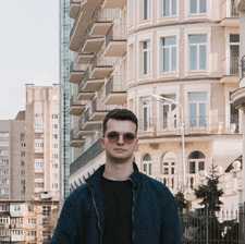 Ivan L.