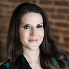 Suzanne McCurdy